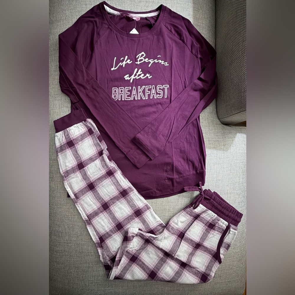 La Vie En Rose Plum Long-Sleeve Top & Plaid  Pant Set